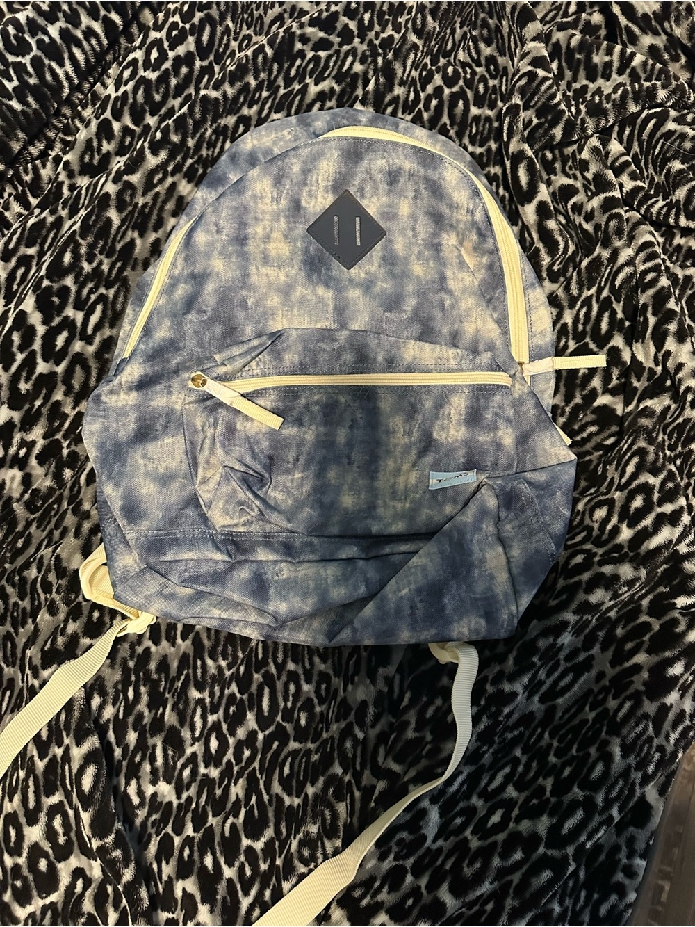NWOT TOMS backpack